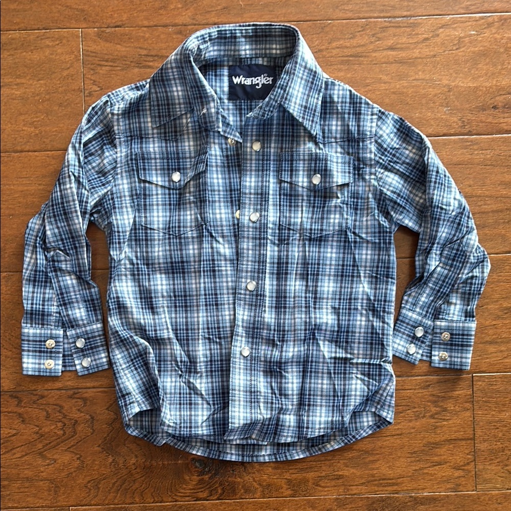 Wrangler Blue Plaid Button Down Shirt Classic Style